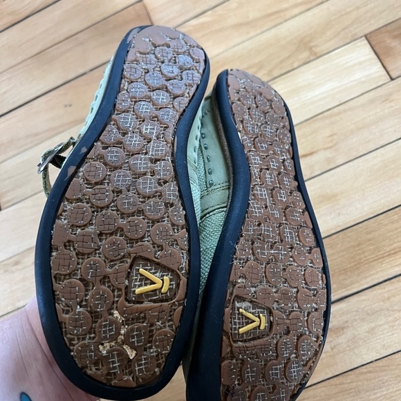 Keen green Mary Jane shoes - Picture 5 of 6